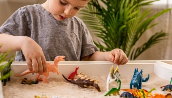 Attività manipolative per bambini: esperienze creative con la sabbia