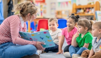 Attività psicomotoria all'asilo nido: benefici e giochi essenziali