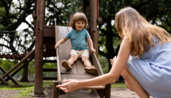Giochi da fare all'aperto: attività divertenti per tutta la famiglia