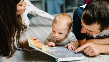 Fiabe per neonati: scopri le migliori da leggere