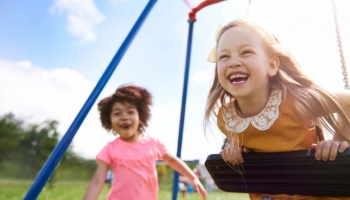 Le altalene al parco: qualità e sicurezza per i tuoi bambini